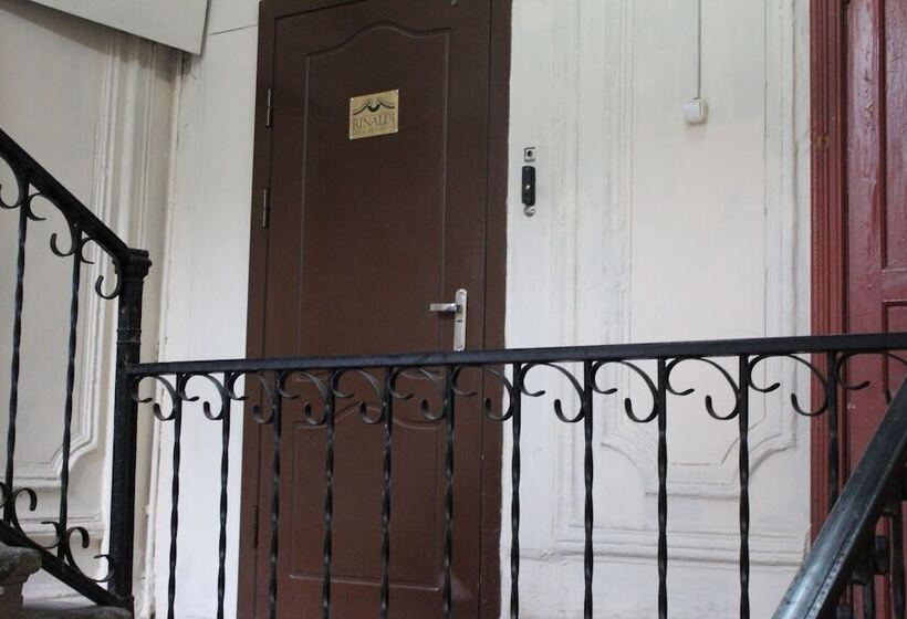 酒店 Rinaldi Premier