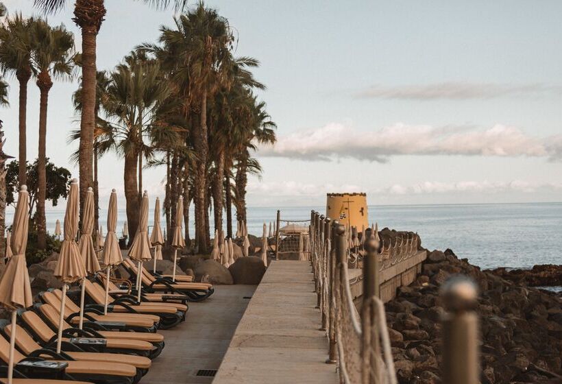 هتل Royal Savoy  Ocean Resort  Savoy Signature