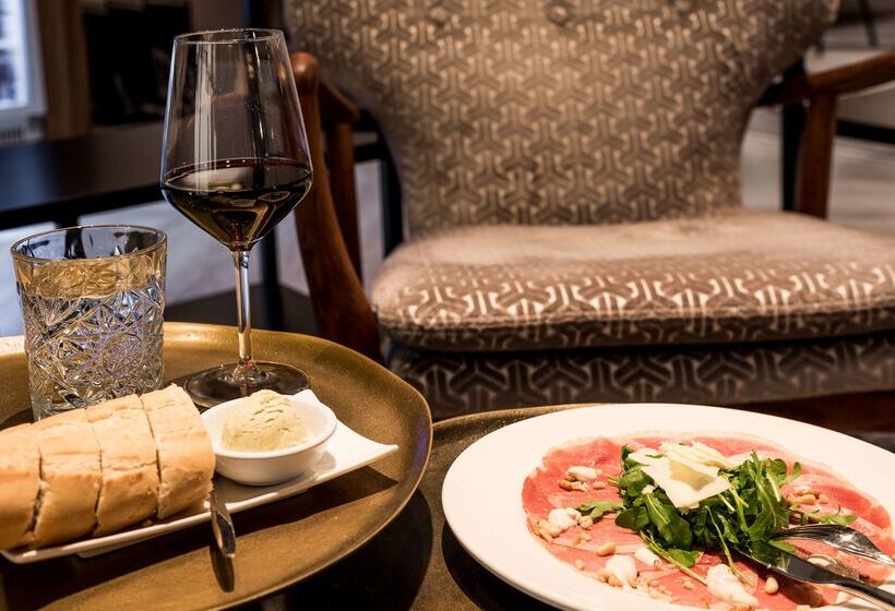 Отель Sandton Eindhoven Centre