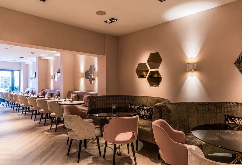 Отель Sandton Eindhoven Centre