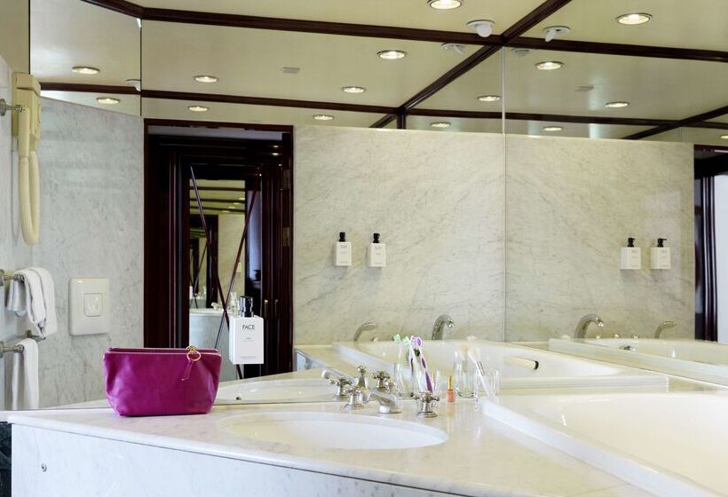 Отель Scandic Kramer