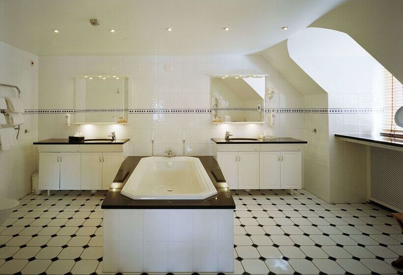 Отель Scandic Kramer