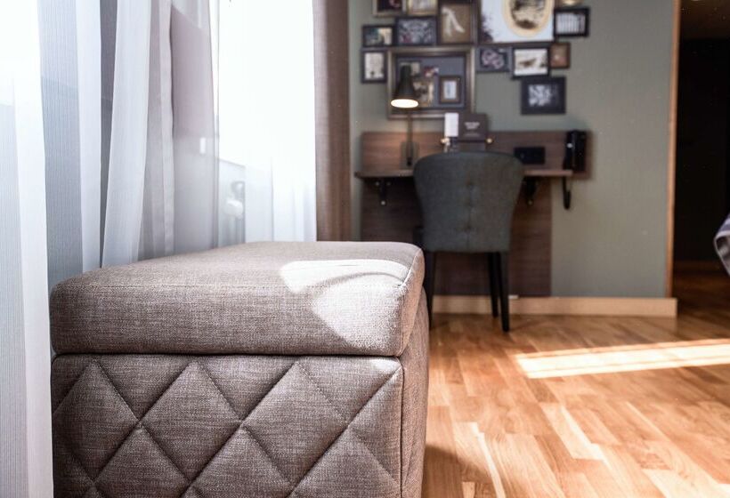فندق Scandic Uplandia