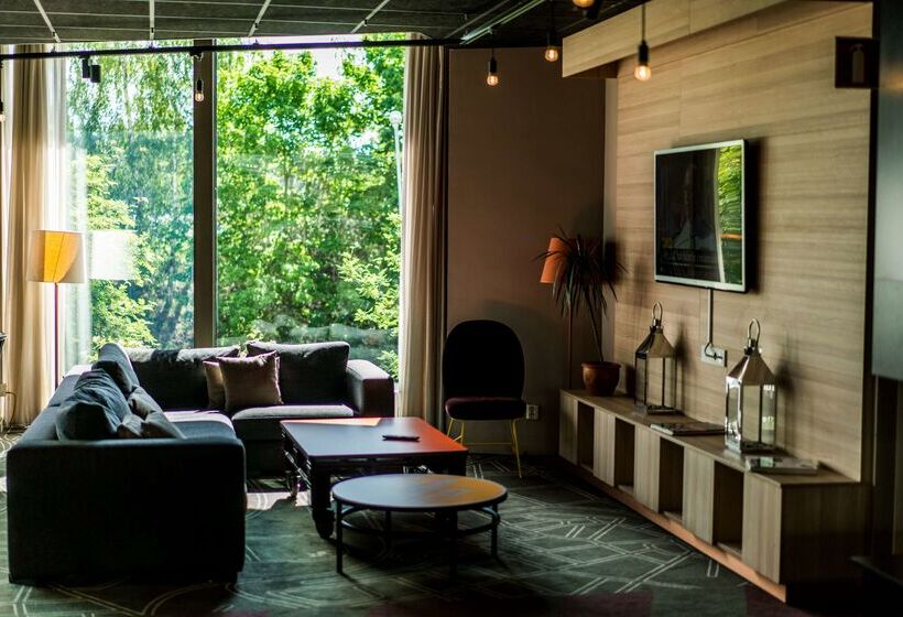 Отель Scandic Upplands Väsby