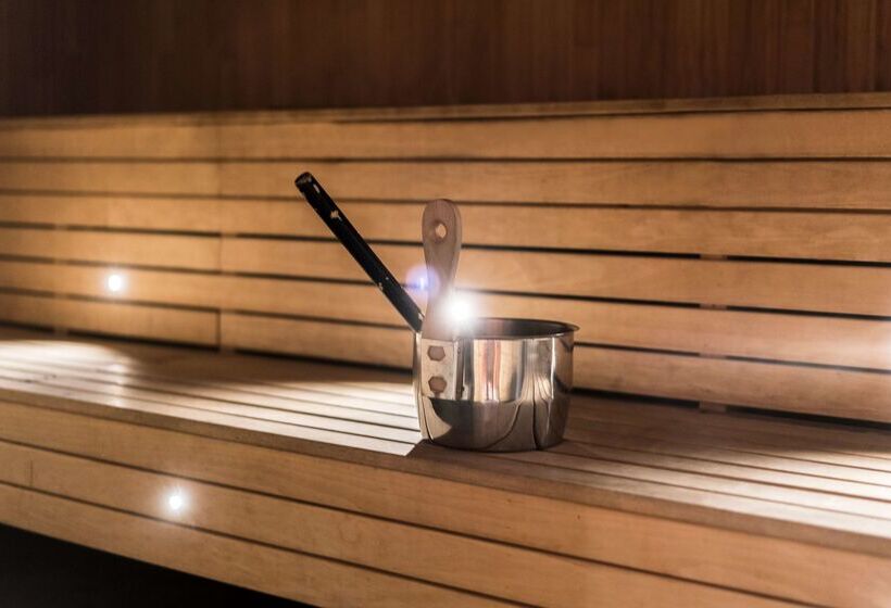 Отель Scandic Upplands Väsby