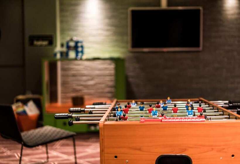 Отель Scandic Upplands Väsby