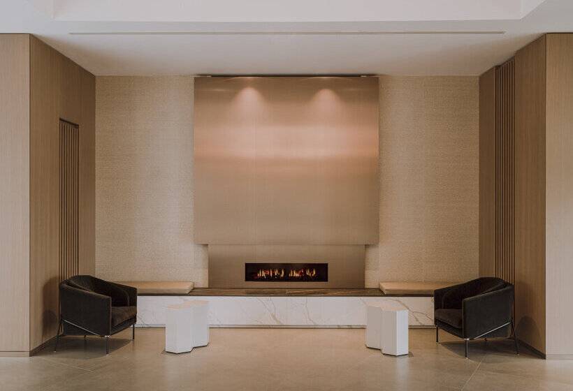 Отель Sheraton Grand Krakow