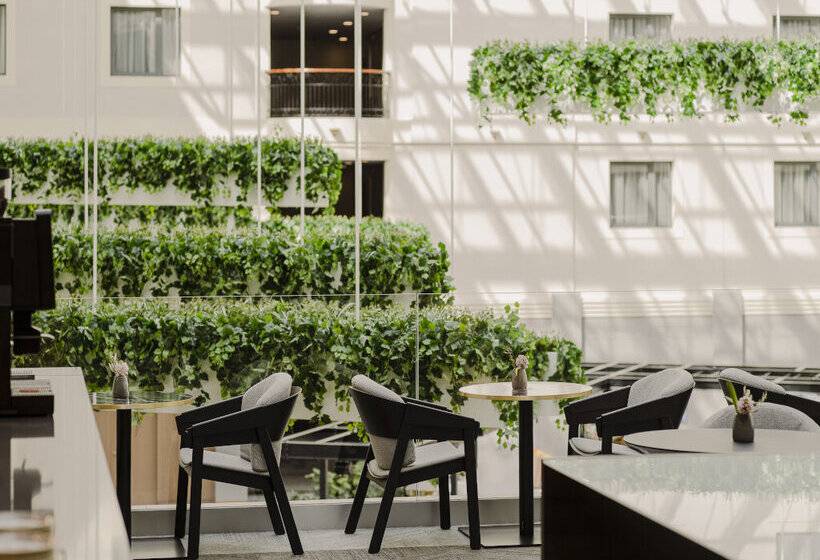 Отель Sheraton Grand Krakow