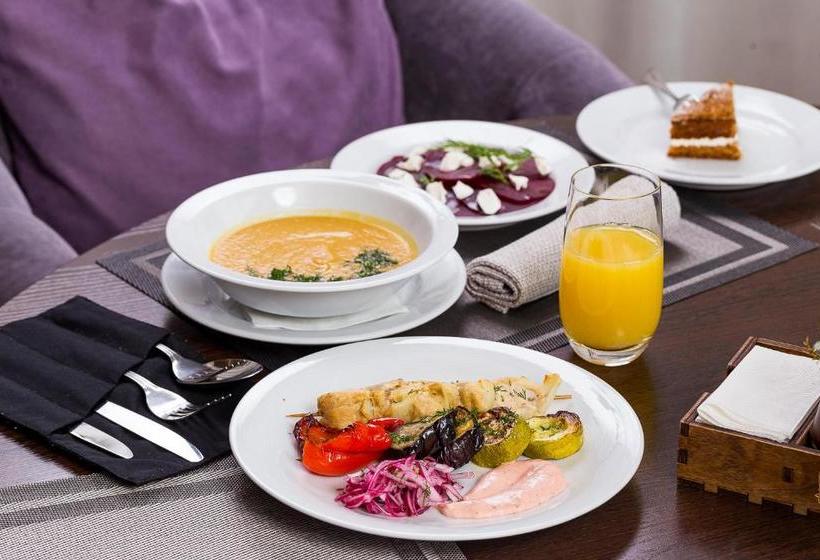 هتل Sibirskiy Safari Club