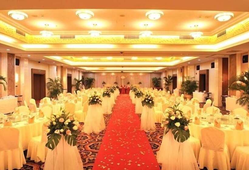 هتل Sunshine Resort Intime Sanya