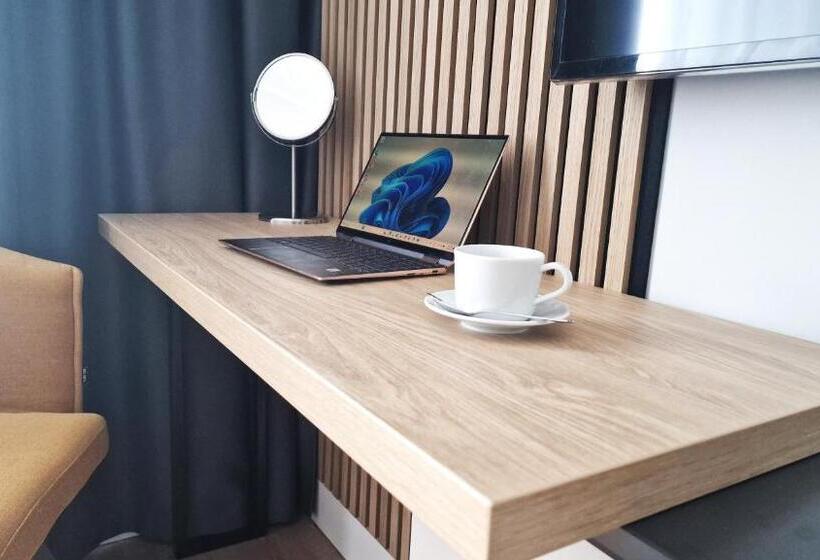 Отель Alibi Sympozjum Studio