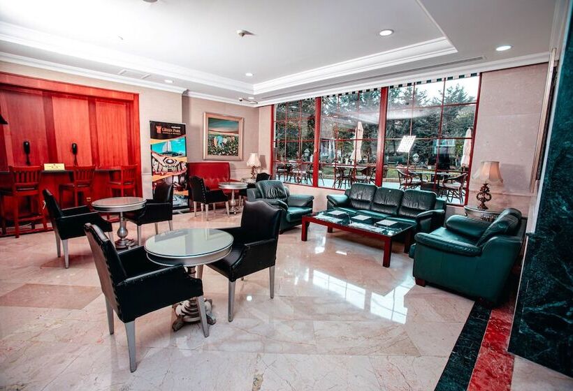 ホテル The Green Park  Merter