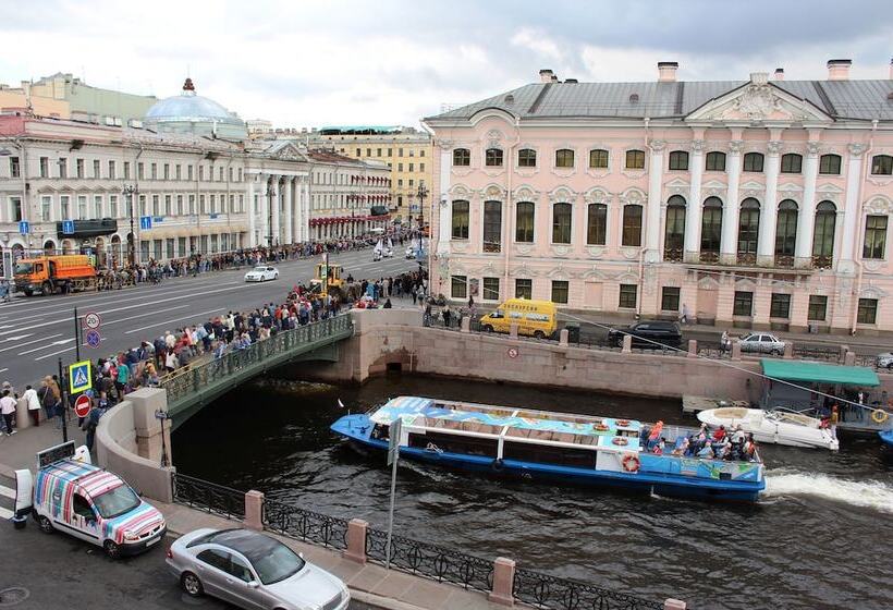 ホテル The Taleon Imperial