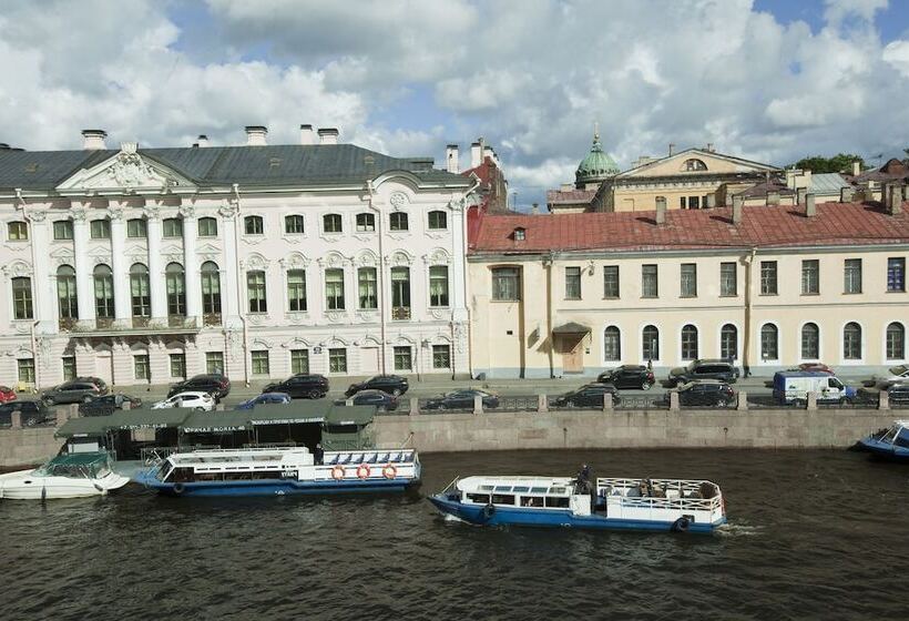 ホテル The Taleon Imperial