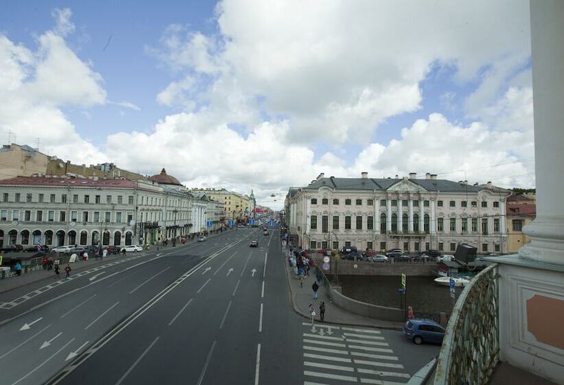 ホテル The Taleon Imperial