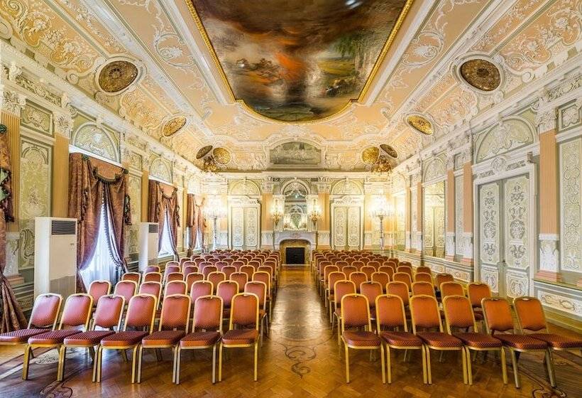 ホテル The Taleon Imperial