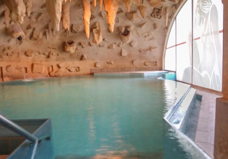 Thermal Hotels & Walliser Alpentherme Leukerbad