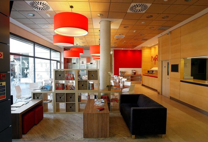 هتل Travelodge Torrelaguna