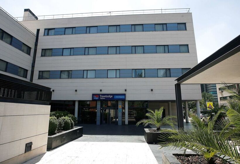 هتل Travelodge Torrelaguna