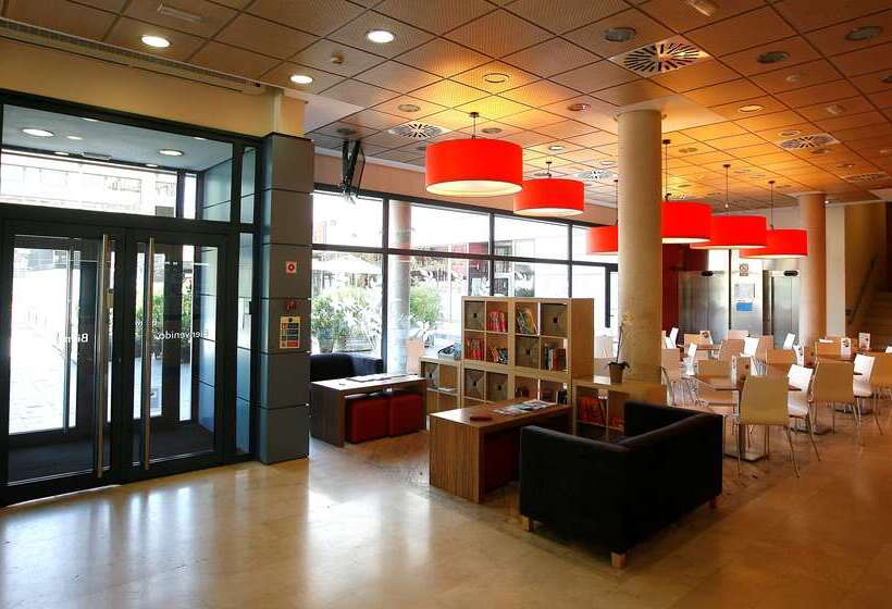 هتل Travelodge Torrelaguna