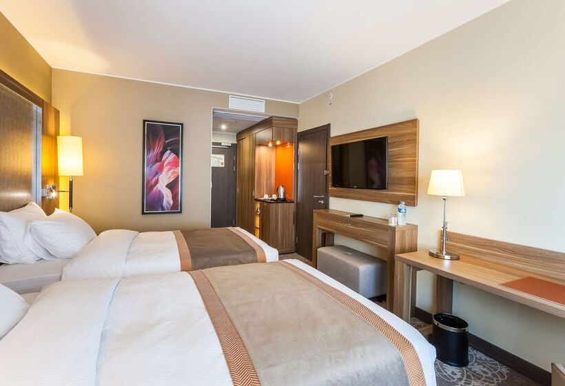 Doubletree By Hilton Hotel Tyumen