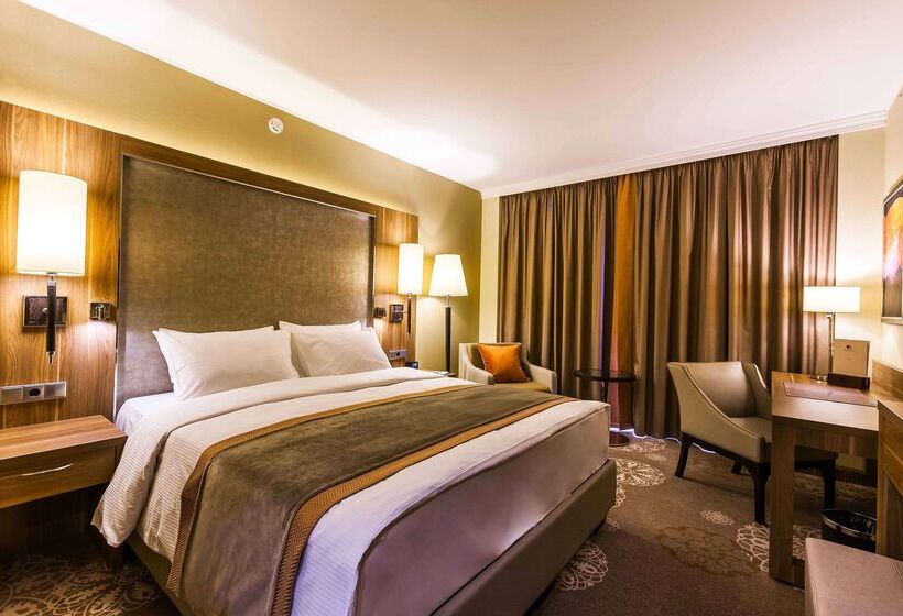 Doubletree By Hilton Hotel Tyumen