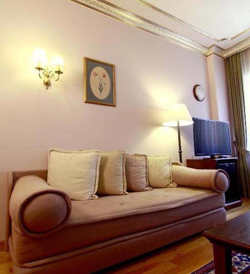 هتل Uyan   Special Class