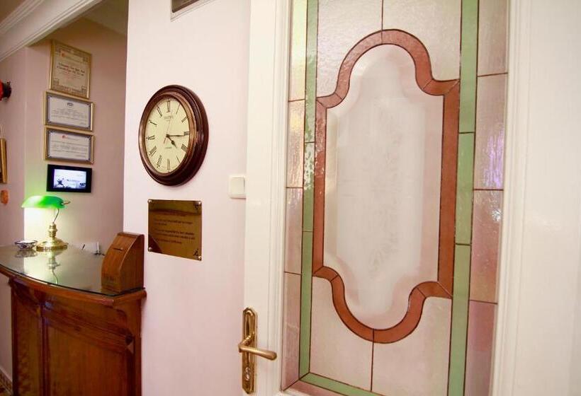 هتل Uyan   Special Class