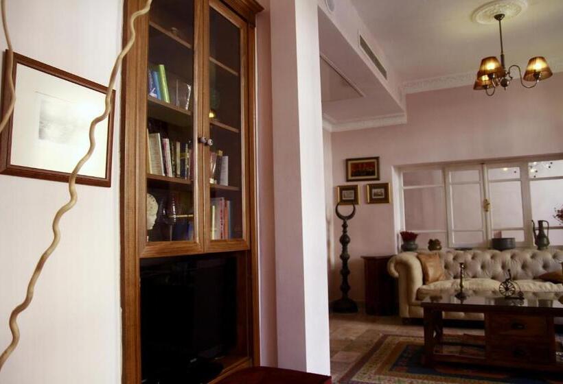 هتل Uyan   Special Class