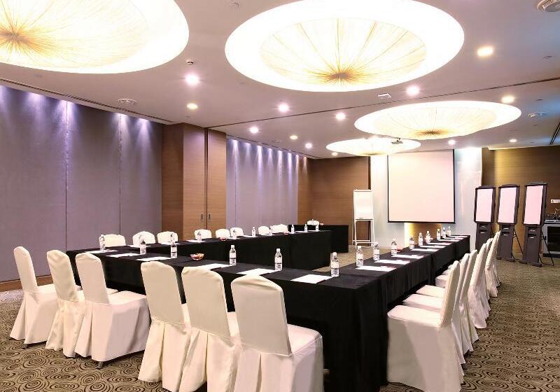 Village Hotel Changi By Far East Hospitality