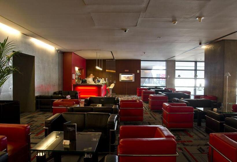 هتل Vip Executive Arts