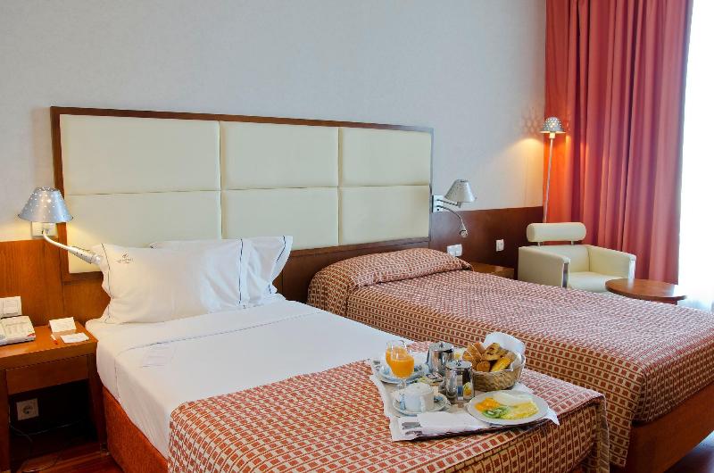 هتل Vip Executive Arts