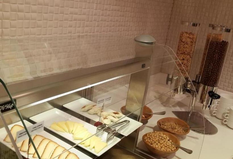 בית מלון כפרי Warwick Ankara