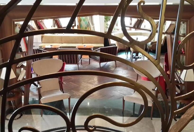 בית מלון כפרי Warwick Ankara