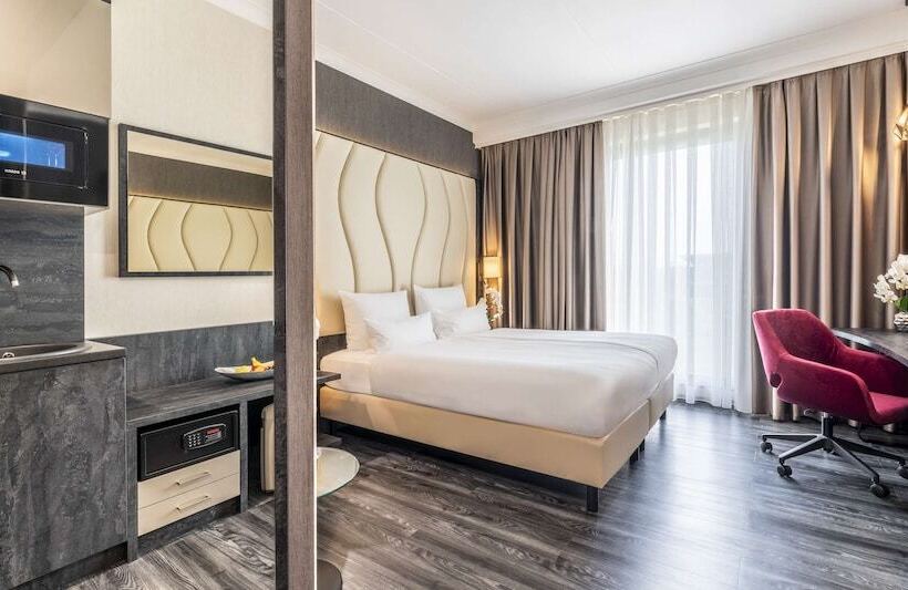 בית מלון כפרי Plaza Premium Grand Winston