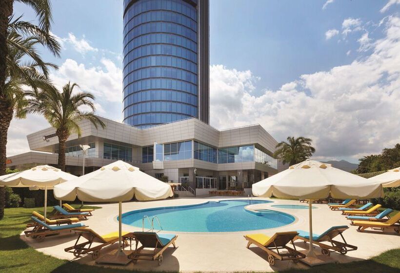酒店 Wyndham Grand Izmir Ozdilek Thermal & Spa