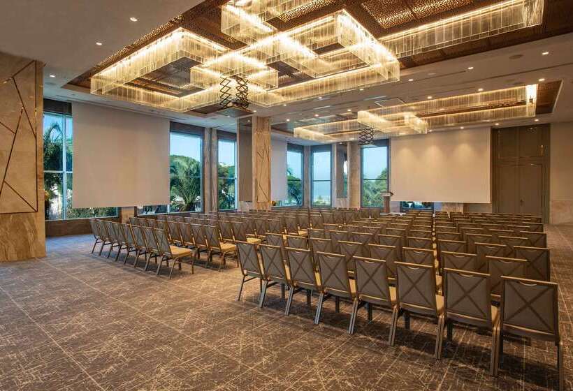 酒店 Wyndham Grand Izmir Ozdilek Thermal & Spa