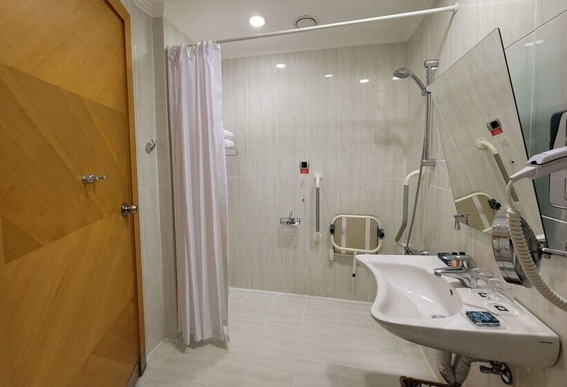 酒店 Wyndham Grand Izmir Ozdilek Thermal & Spa