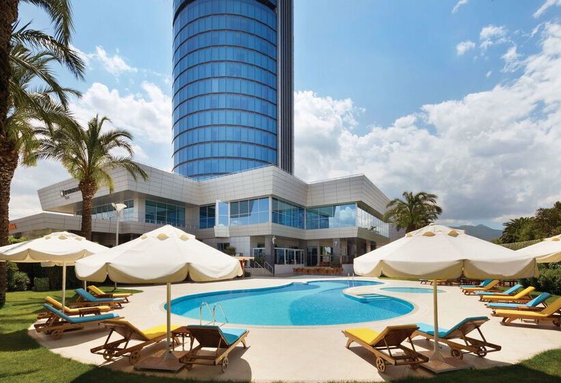酒店 Wyndham Grand Izmir Ozdilek Thermal & Spa