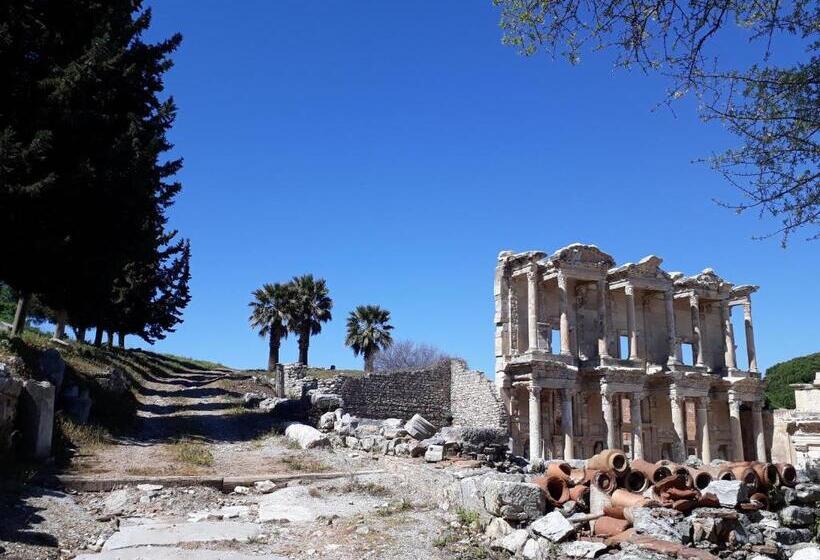 酒店 Wyndham Grand Izmir Ozdilek Thermal & Spa