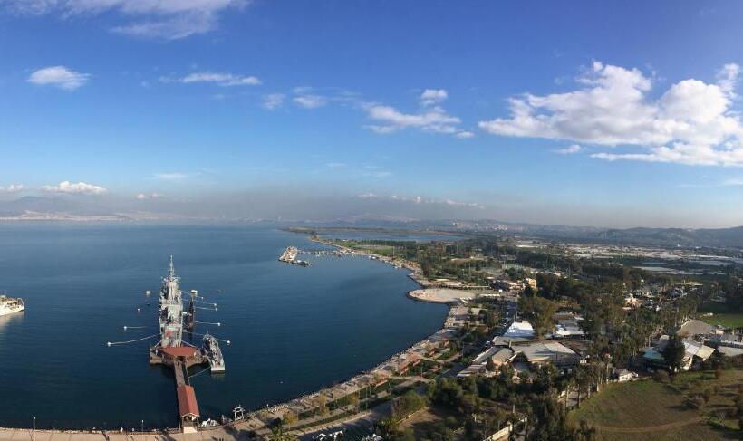 酒店 Wyndham Grand Izmir Ozdilek Thermal & Spa