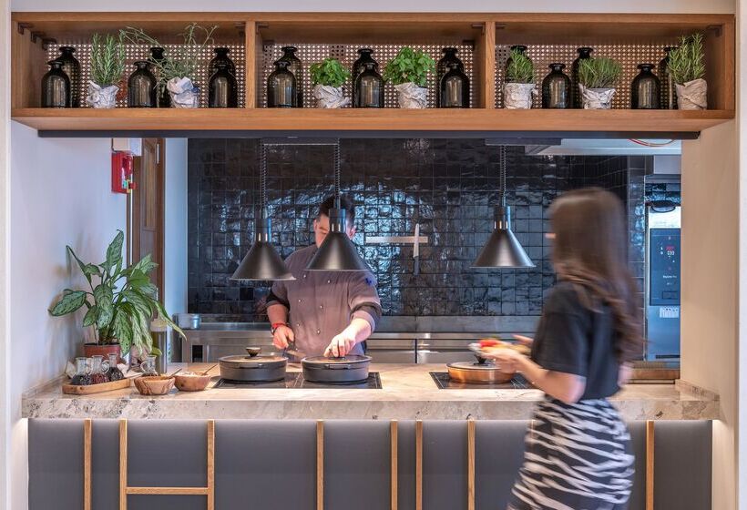 Isla Brown Chania Resort, Curio Collection By Hilton