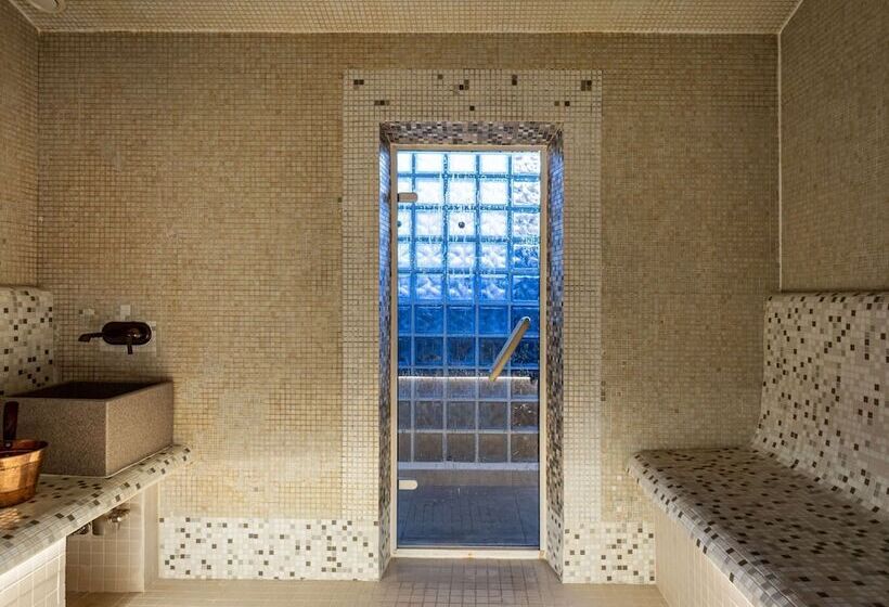 Novotel Saint Petersburg Centre