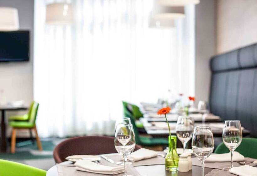 Novotel Saint Petersburg Centre