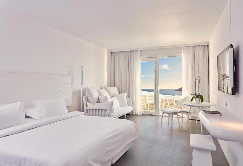 אתר נופש Myconian Imperial   Leading Hotels Of The World