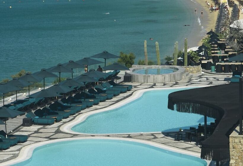 אתר נופש Myconian Imperial   Leading Hotels Of The World