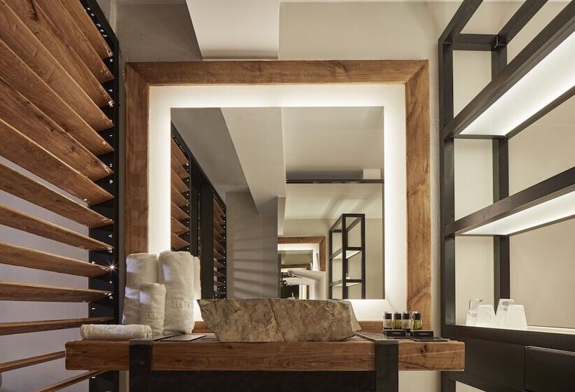 אתר נופש Myconian Imperial   Leading Hotels Of The World