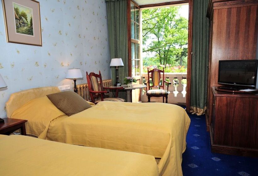 Schlosshotel Podewils