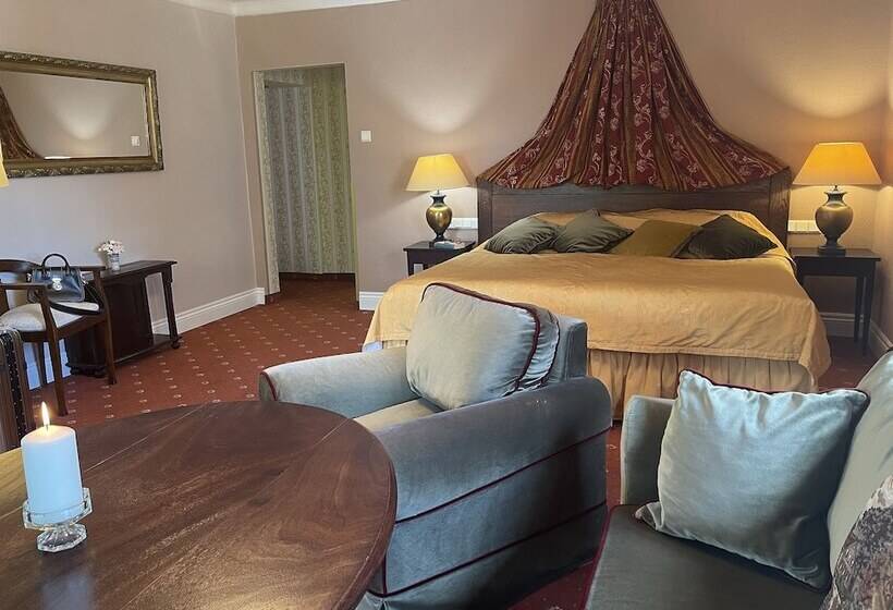 Schlosshotel Podewils