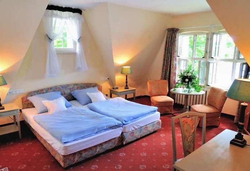 Schlosshotel Podewils